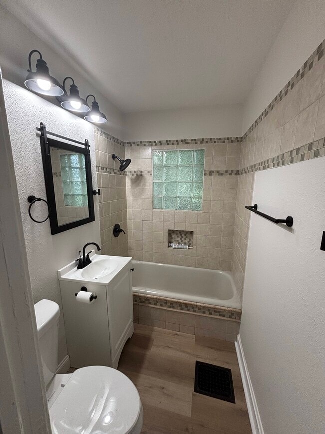 Photo - 6810 S Benton Ave