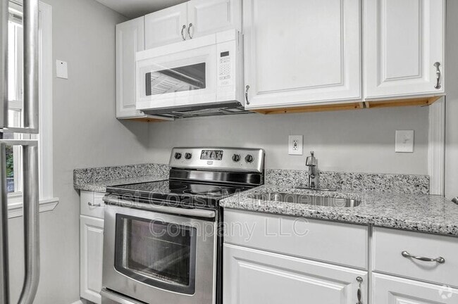 Building Photo - 418 Avondale Rd Rental