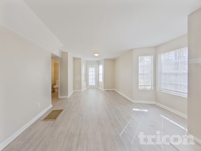 Photo - 3912 Laurel Bend Dr