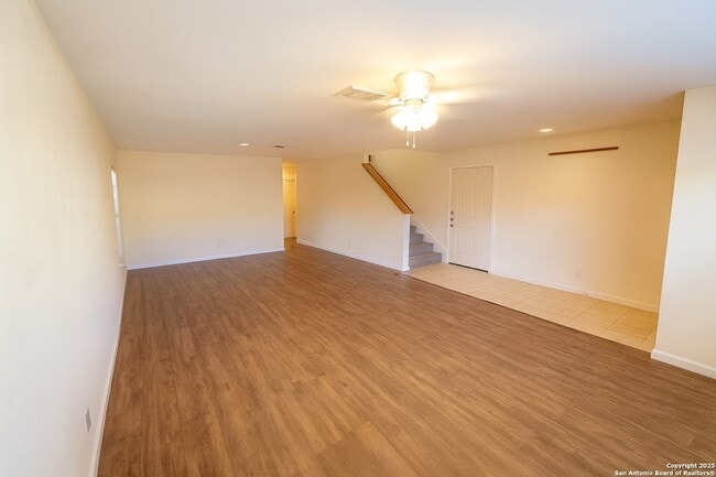 Photo - 8811 Breezefield