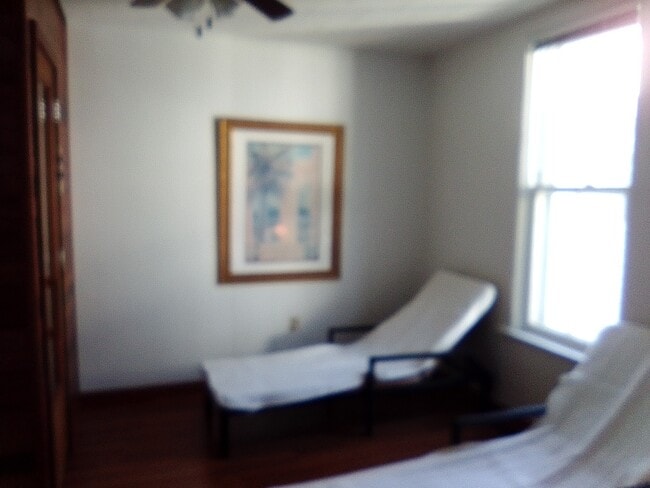 Photo - 163 Vine St House