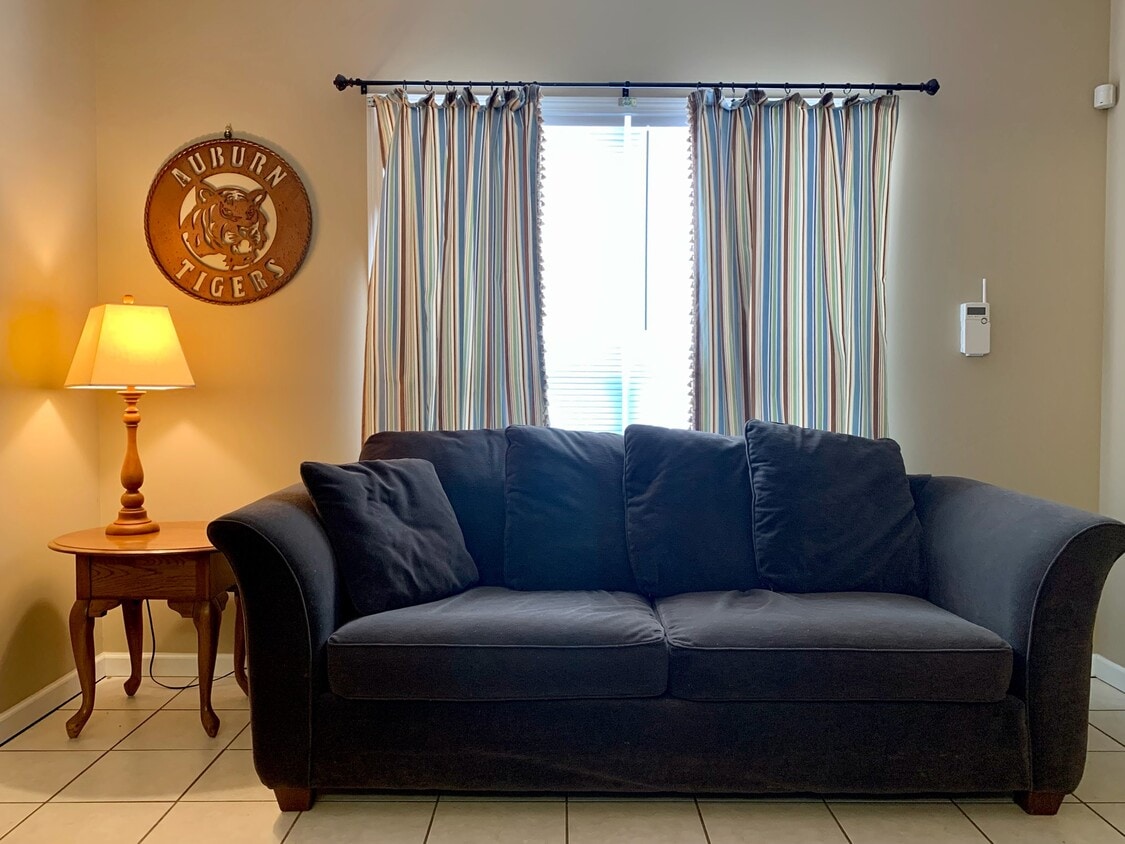 Photo - 423 N Donahue Dr (Auburn, AL)
