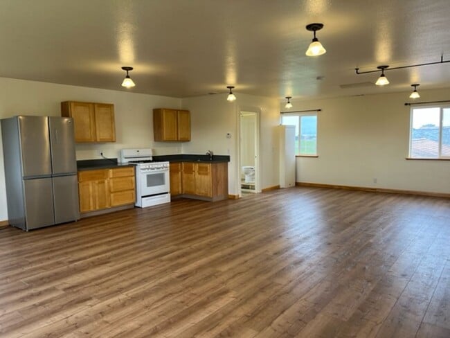 Photo - Marilann CT Unit 1620-B