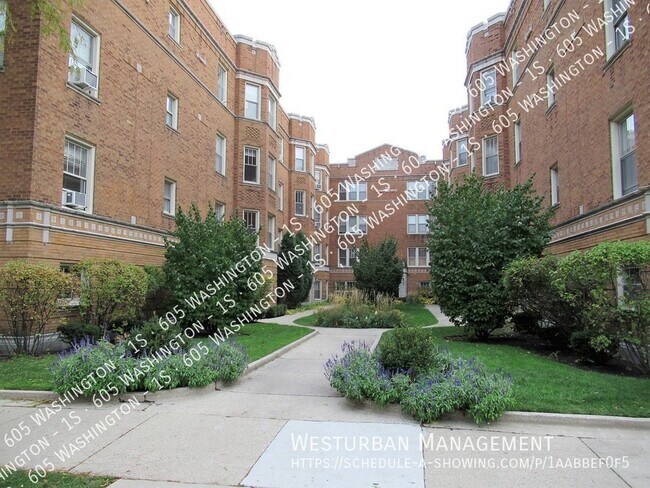 Photo - Central Oak Park Condo Unidad 1S