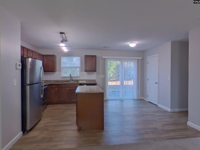 Photo - 415 Merus Dr