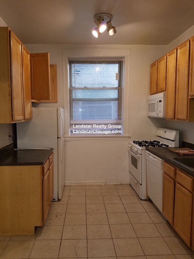 Photo - 7509 N Greenview Ave Unit 1