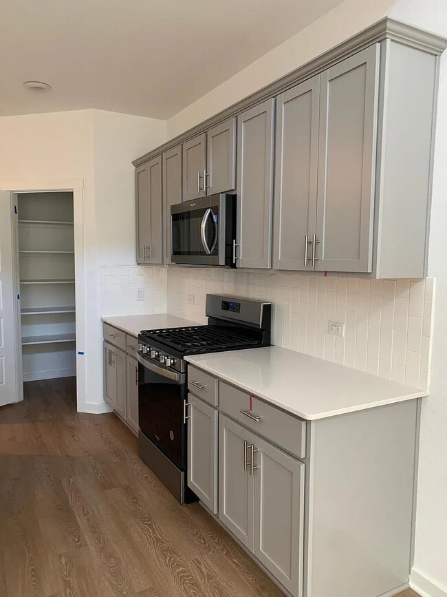 Photo - Room in House on Lubeck Dr