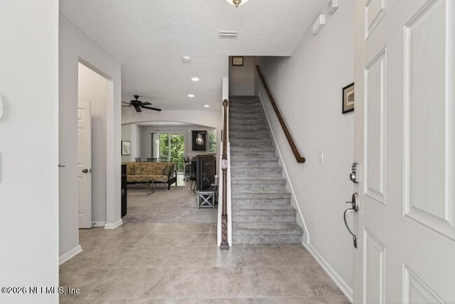 Photo - 381 Richmond Dr