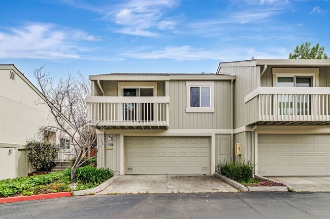 Photo - 2 bedroom, 2 bath townhome in the Northpoint HOA!