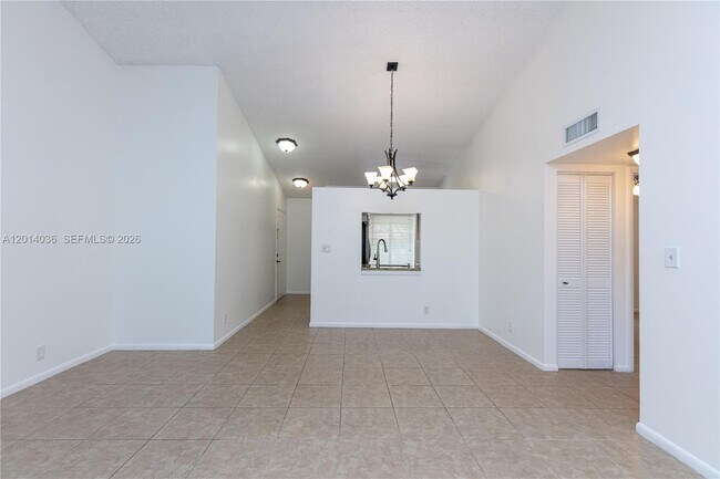 717 Gardens Dr Unit 201