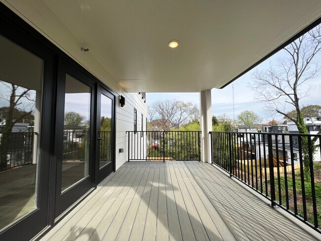 Huge Deck overlooking the Valley - 547 Winton Ter NE Unit 2G