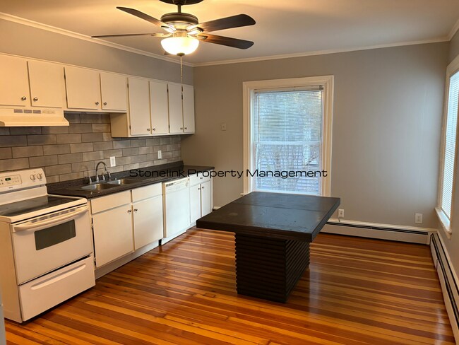 Photo - *687 Charles Street Unit 2