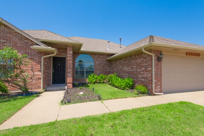 Photo - 17405 Bronze Ln