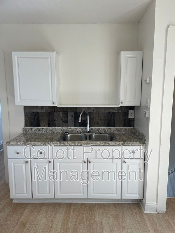 Photo - 1924 E 123rd St