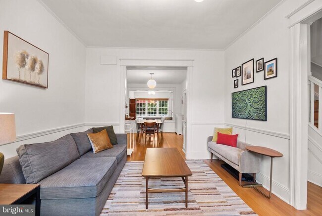 Photo - 1930 37th St NW
