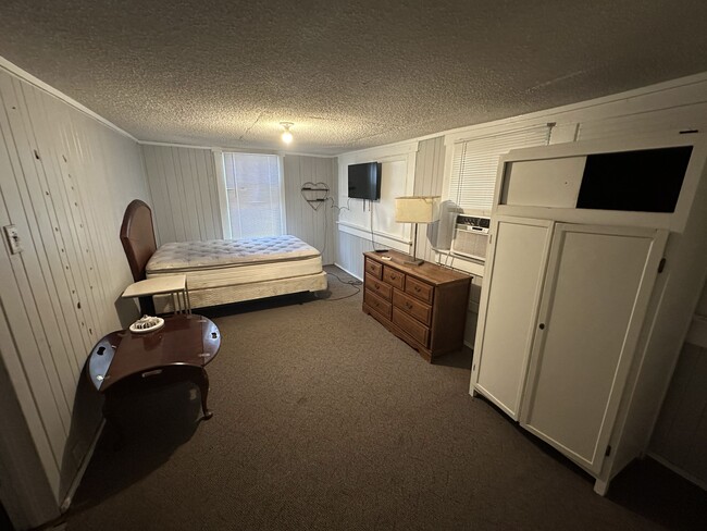 Photo - 1446 Marion Pl