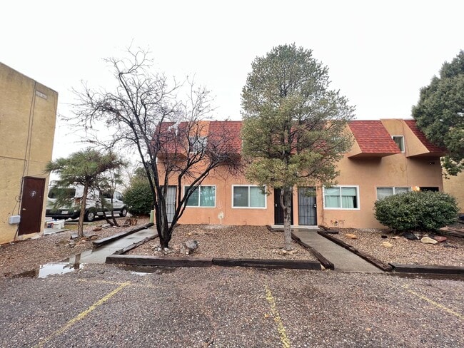 Building Photo - 183 Monte Largo Dr NE Unit 2