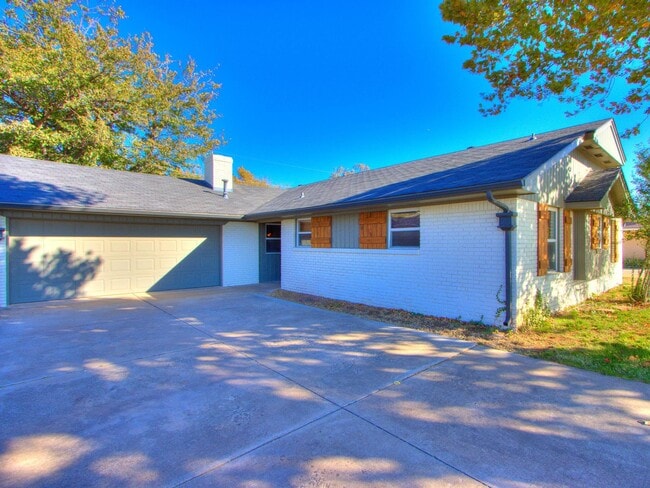 Photo - 3109 W Britton Rd Casa