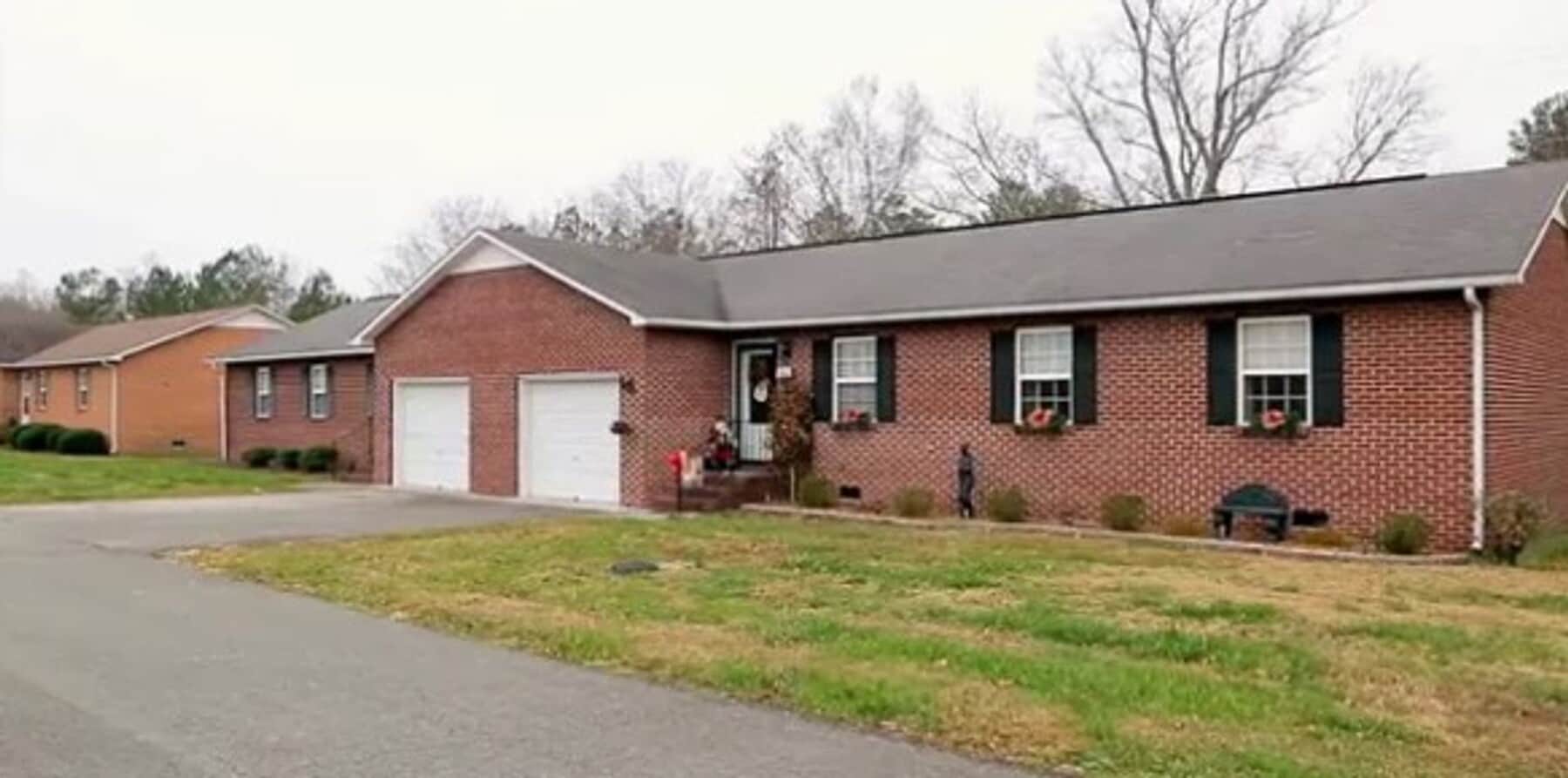 2 Bedroom, 2 Bath, with Garage Manchester, TN - 2 Bedroom, 2 Bath, with Garage Manchester, TN