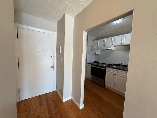 Photo - 44 Maple St Unit 101