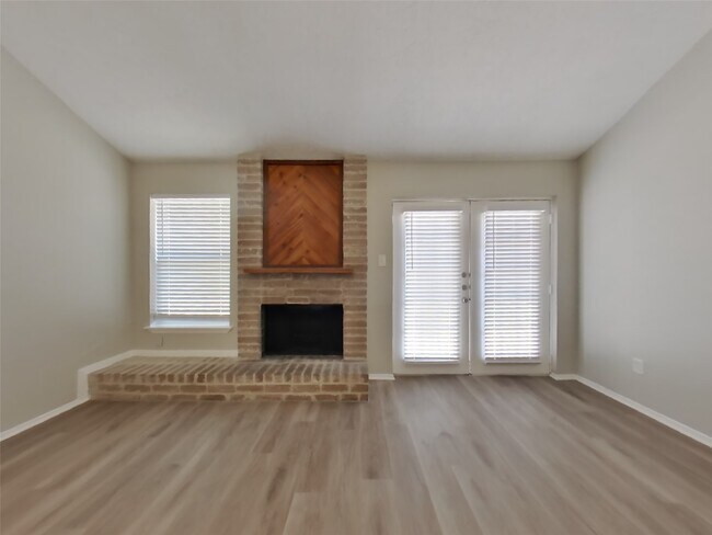 Photo - 2602 Carson Dr