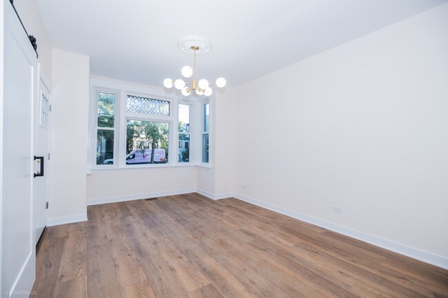 Photo - 1711 W Henderson St Unit 1