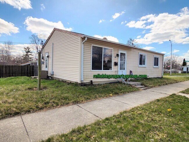 New Listing in Fort Wayne - New Listing in Fort Wayne House