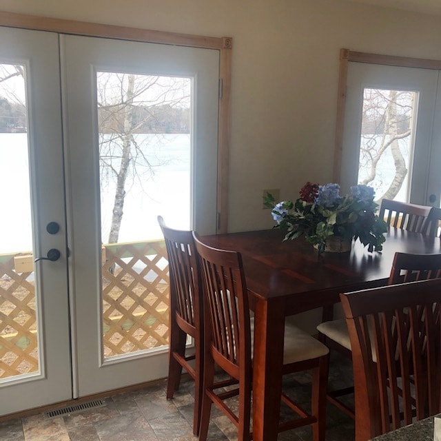 Dining area with view of the lake. - 100 Monroe Ave
