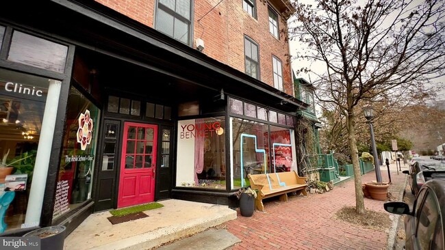 Building Photo - 54 Coryell St