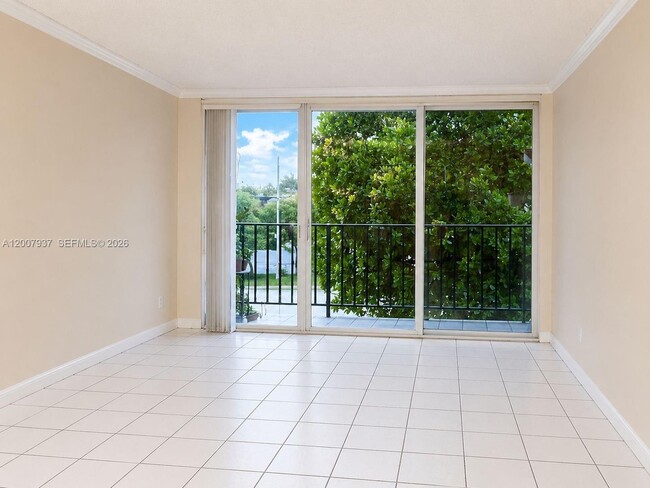 Photo - 310 Fontainebleau Blvd Unit 406