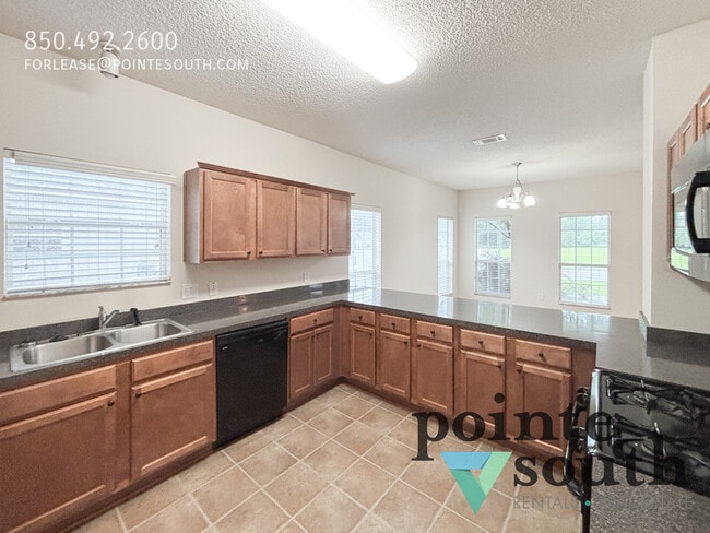 Photo - 12953 Churchill Dr