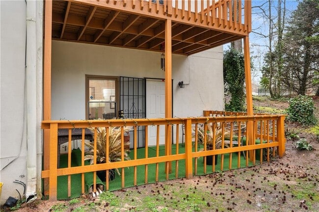 Building Photo - 460 Peyton Rd SW Unit B