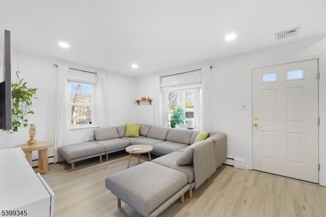 Photo - 499 Diamond Spring Rd