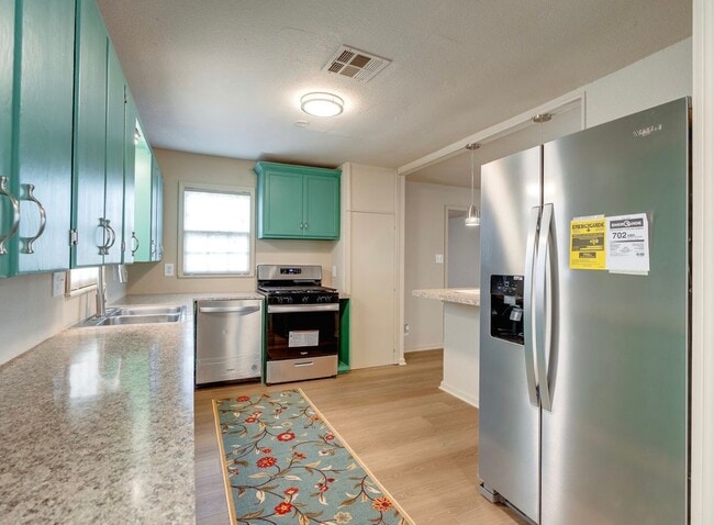 Photo - 1031 S Stockton Ave