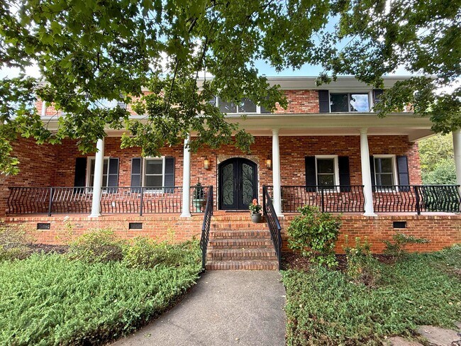 125 St Augustine Dr
