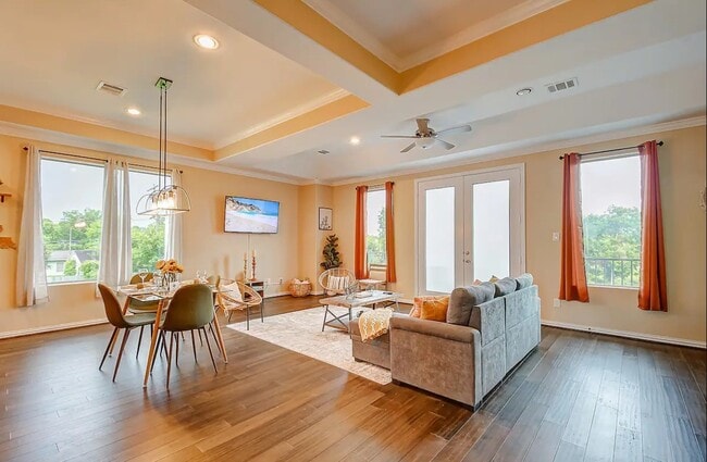 Photo - 3909 Griggs Rd