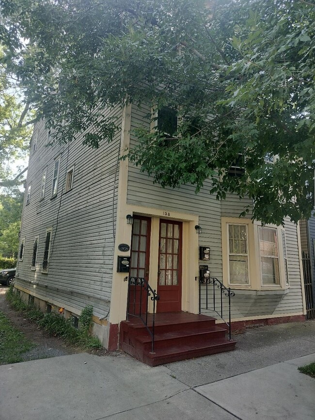 Building Photo - 158 Jefferson St Unit 158 Jefferson