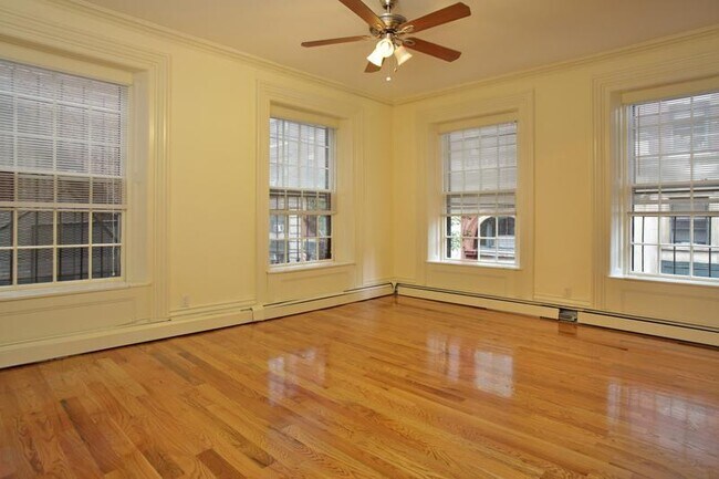 Photo - 24 Joy St Unidad 4