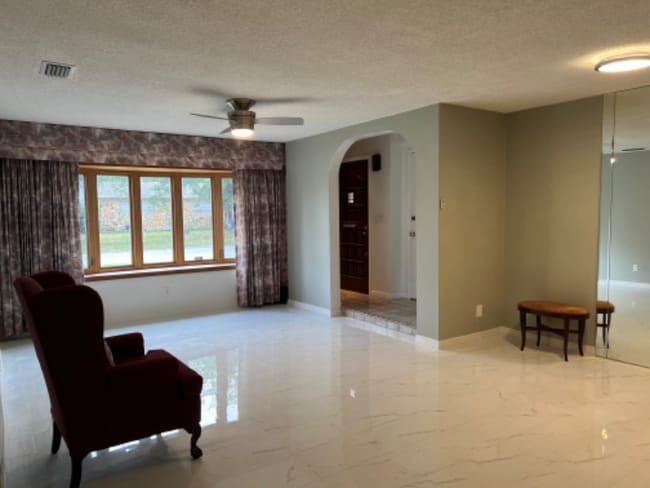 Photo - 538 85th Ave N