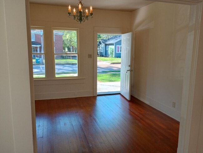 Photo - 2222 Vance Ave