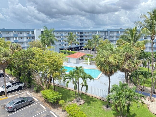Photo - 1655 W 44th Pl Unit 511