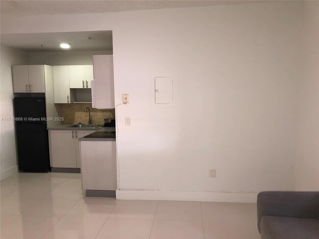 Photo - 27XX Collins Ave Unit 209