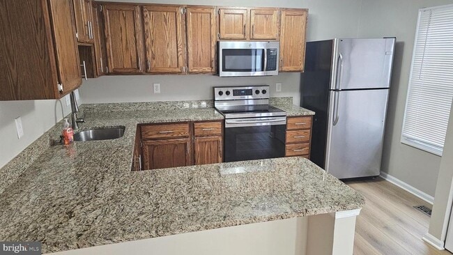 Photo - 1196 Swanhill Ct