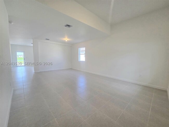 Photo - 2423 SE 30th Dr