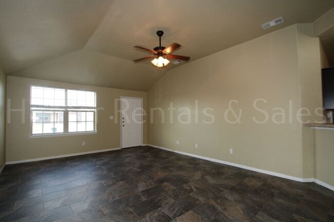 Photo - Beautiful 3 Bedroom Duplex