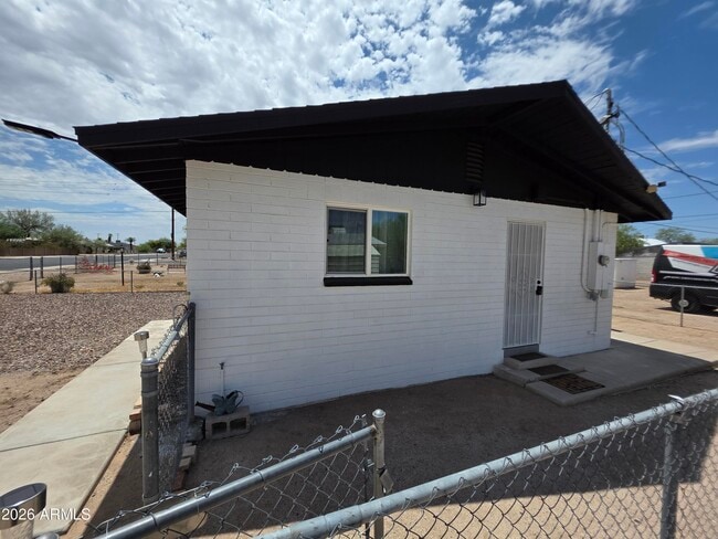 Photo - 574 S Park St