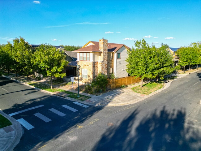 Photo - 2212 Tom Miller St