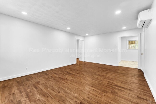 Photo - 1610 E Nora St