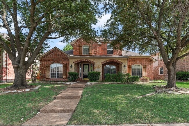 3104 Angus Dr