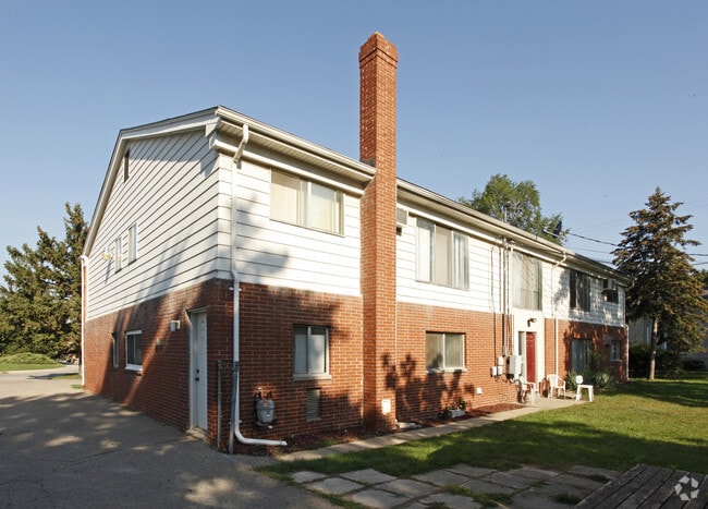 Peach Tree Apartments
